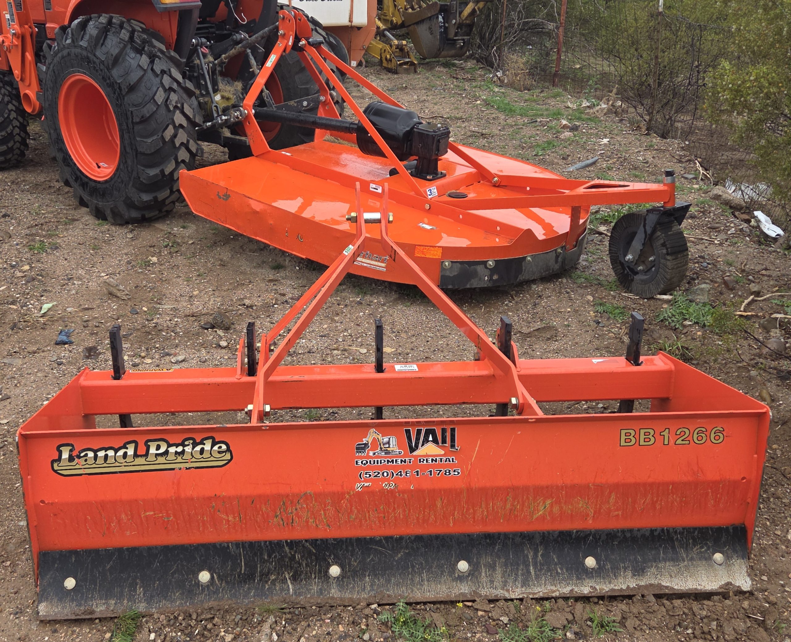 Kubota L3902 Skip Loader - Image 2