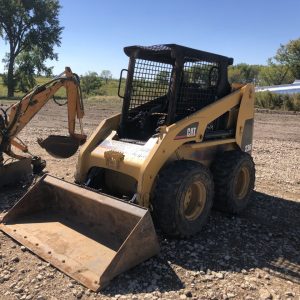Cat 236 Skidsteer 68"