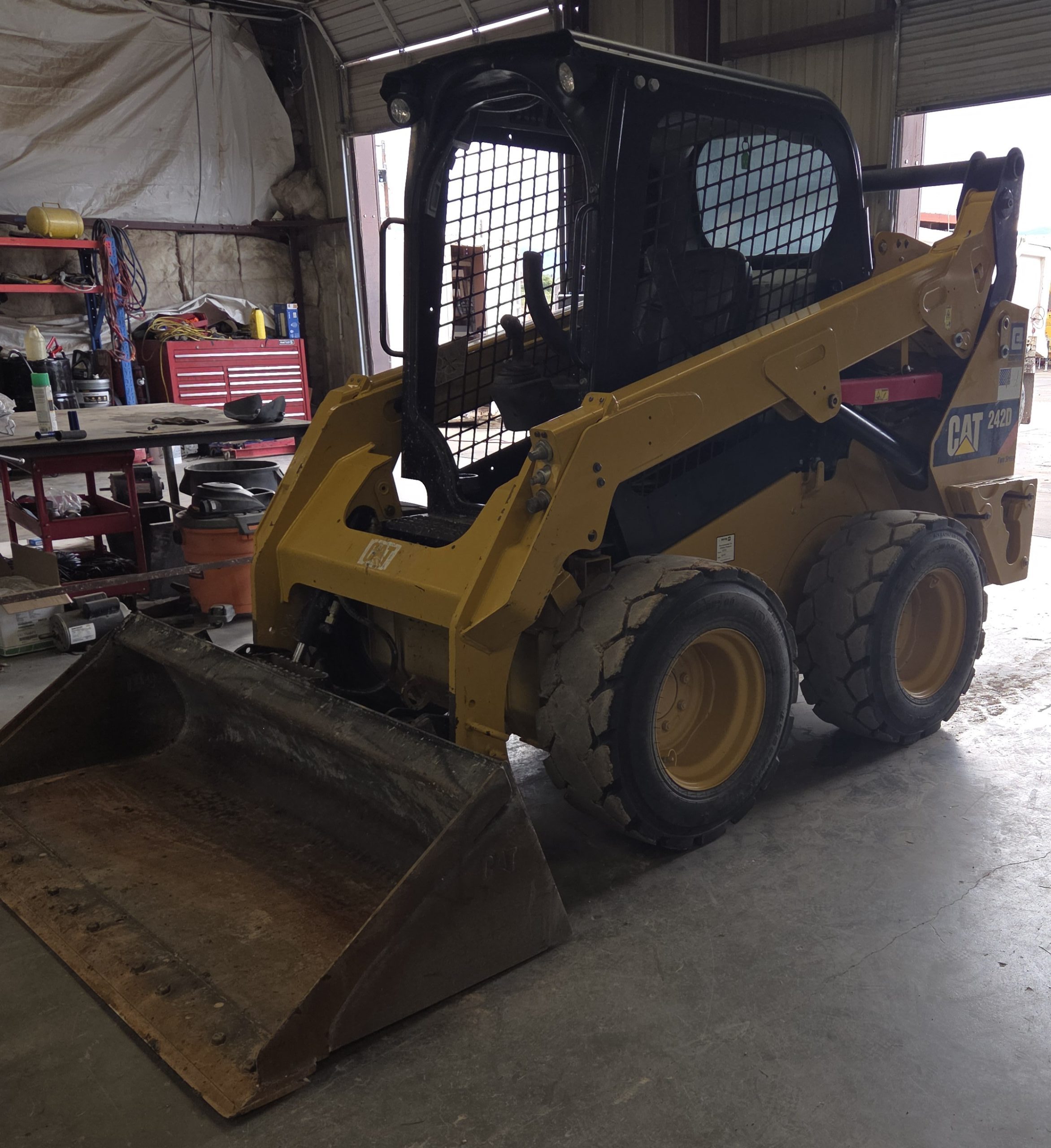 Cat 242D Skid Steer 72"